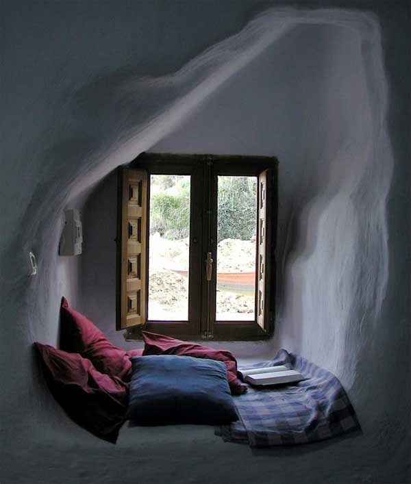 Inspiring-Window-Reading-Nook-8-2