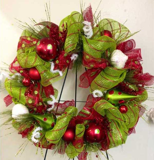 DIY-Christmas-Wreath-33