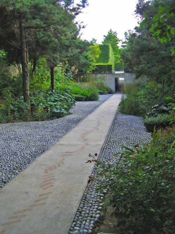 garden-walkway-ideas-15