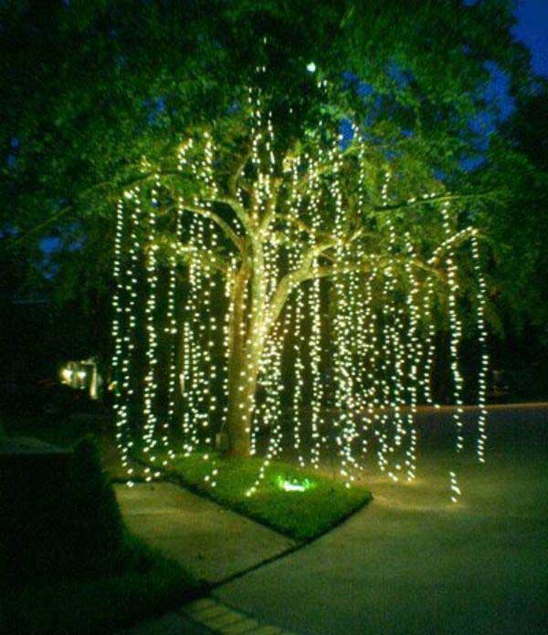 Outdoor-Christmas-Lighting-Decorations-13