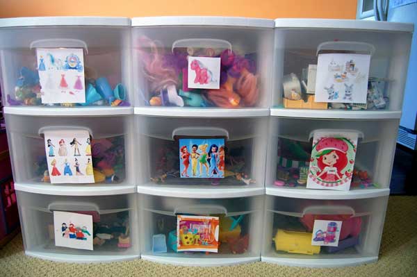 small-items-organizing-hacks-30