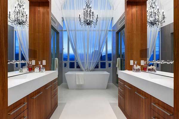 most-incredible-master-bathrooms-1