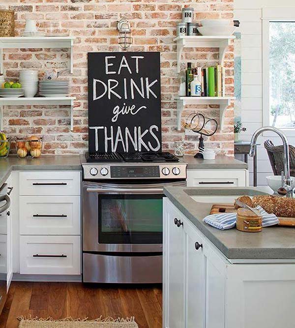 chalkboard-on-kitchen-05