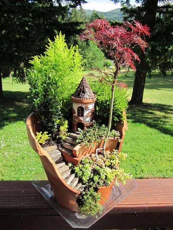 Broken-Pot-Fairy-Garden-13