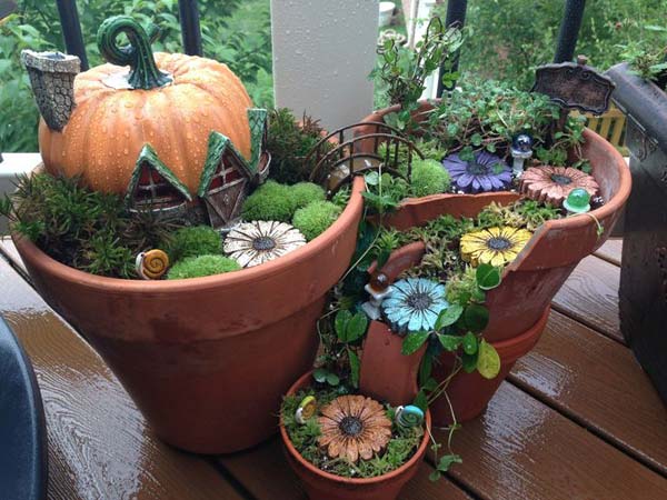 Broken-Pot-Fairy-Garden-15