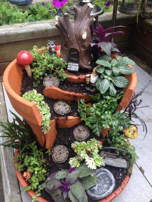 Broken-Pot-Fairy-Garden-2