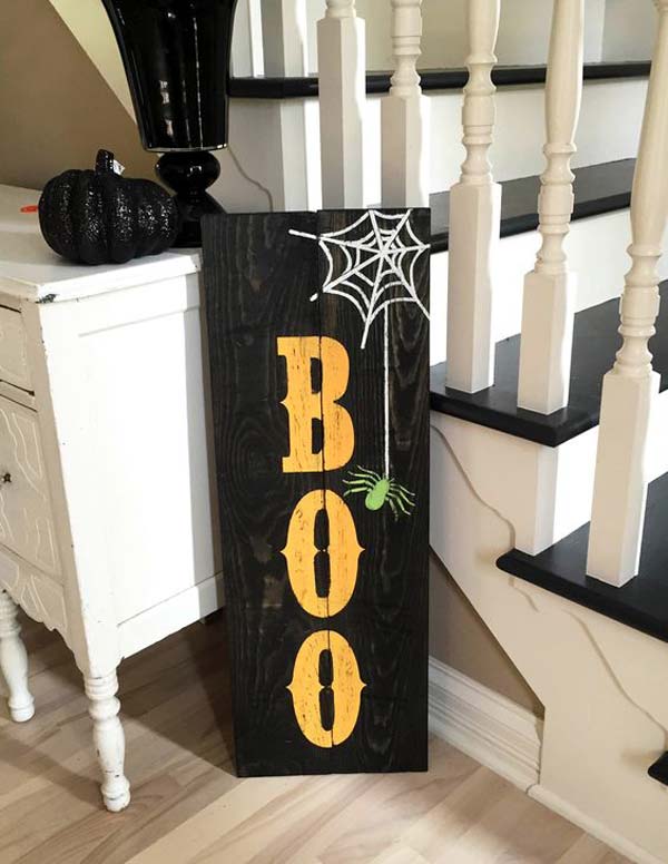 halloween-decorations-made-out-of-recycled-wood-15