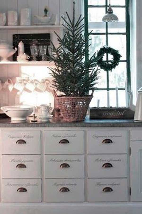 put-christmas-spirit-in-kitchen-23-2